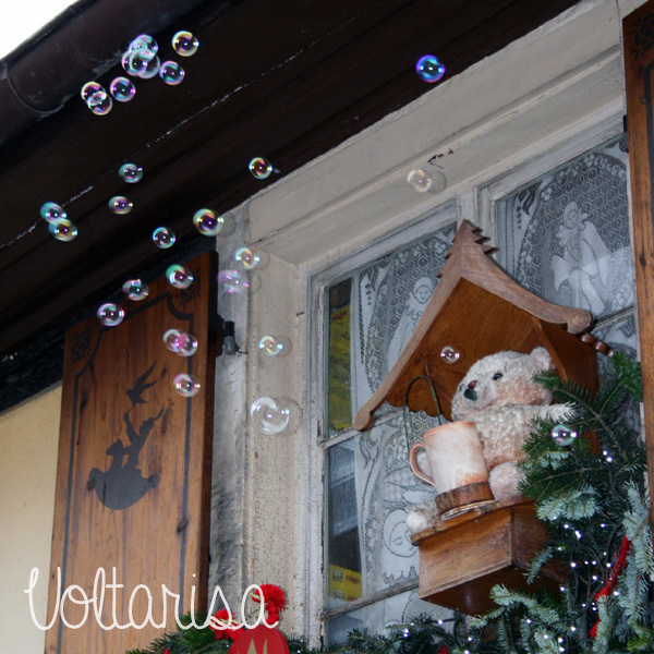 Bubbles 600x600-logo