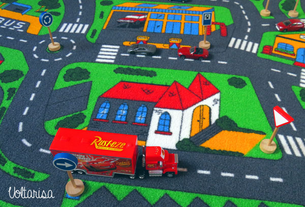 Taller y Gasolinera en alfombra